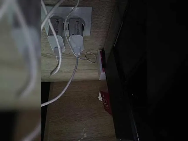 Watch Mediumsomnambula live